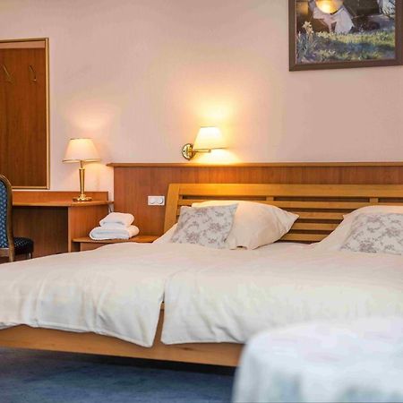 Golfhotel Denzerheide Eitelborn Esterno foto